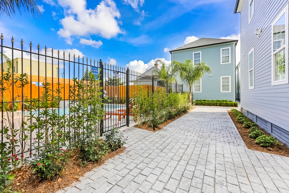 New Orleans Vacations - Stunning 4 5 BRs w Pool by Hosteeva - Property Image 137
