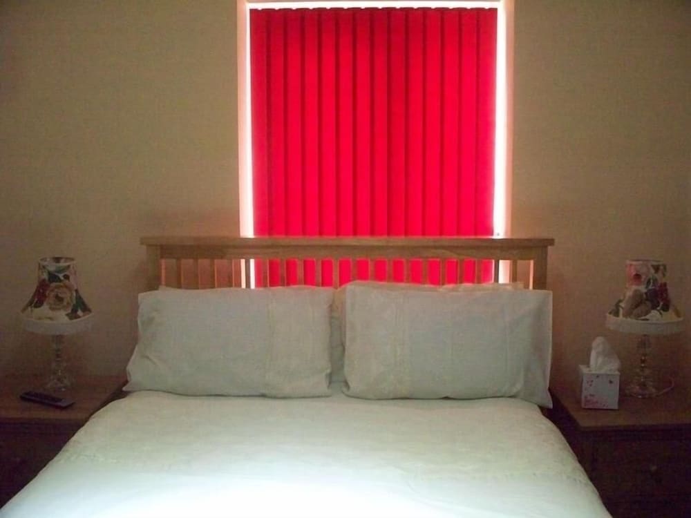 THE HORSESHOE BED AND BREAKFAST