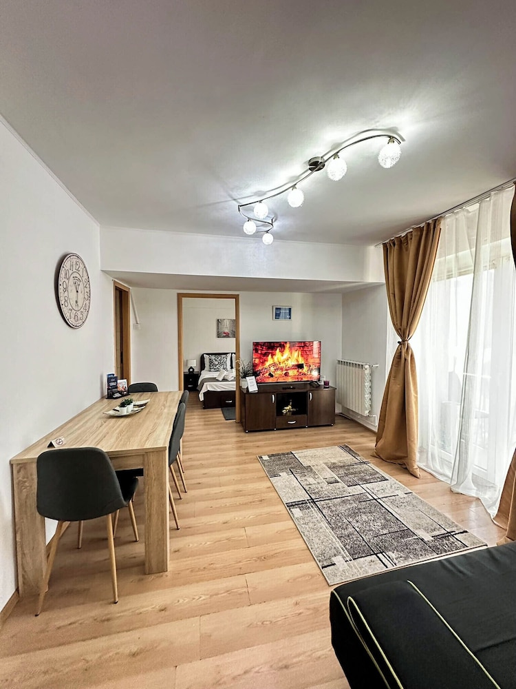 Sunrise Apartments City Center