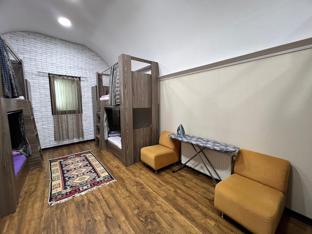 Salam Old Baku Hostel
