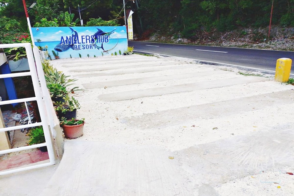 Hostel Oslob Anglers Hub Resort