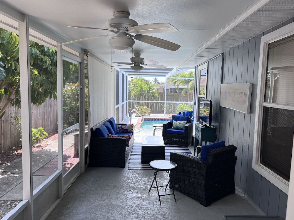 97th Ave North Naples Park Ocean Vanderbilt Beach 4 Bedroom Home