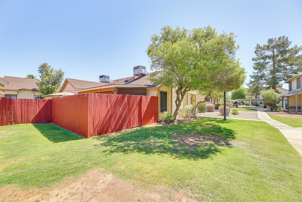 4 Mi to Dtwn: Cozy Couple's Haven w/ Patio in Mesa