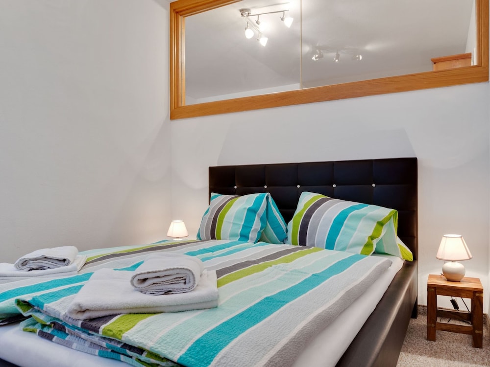 Comfortable Apartment in Zell am See Near Forest view 4
