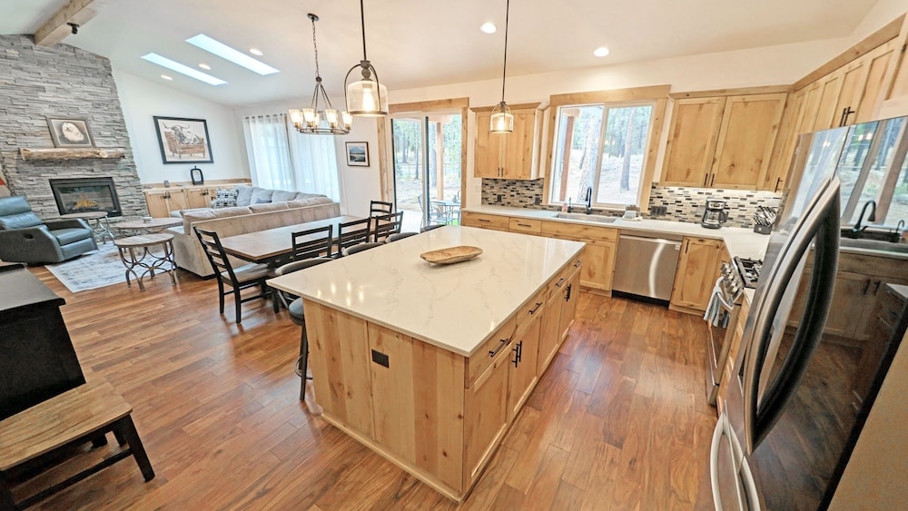 56593 Celestial Dr 4 Bedroom Home