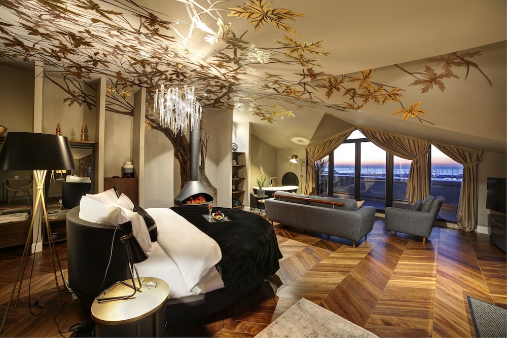 39 Kalamış Marina Oteli - Image 15