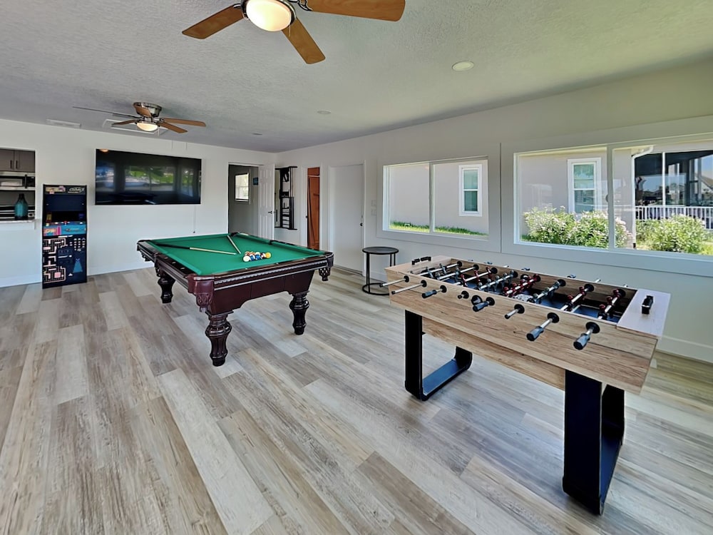 Dolphin View Oasis by Distinctive Beach Rentals
