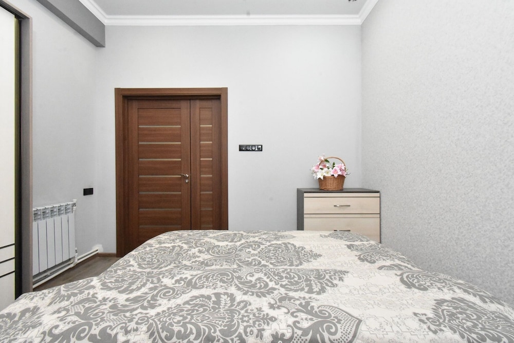 Apartment in Teryan street