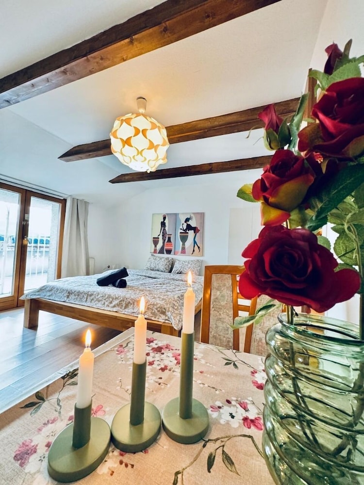 Cozy 7BR Villa Near Blumengarten
