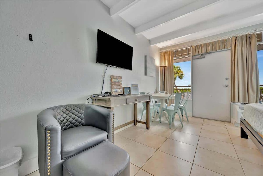 Bahia Waterview Suite Pool Tennis Beach Fishing