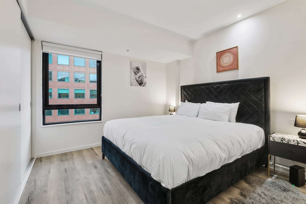 Central Southbank 1-bed Apartment