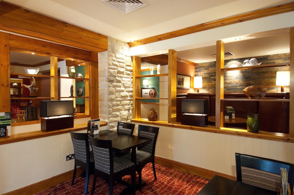 Premier Inn Cwmbran, photo 16