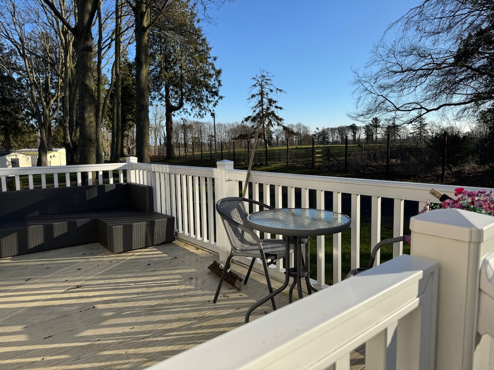 Haggerston Castle - Caravan - Sleeps 6 - Parking