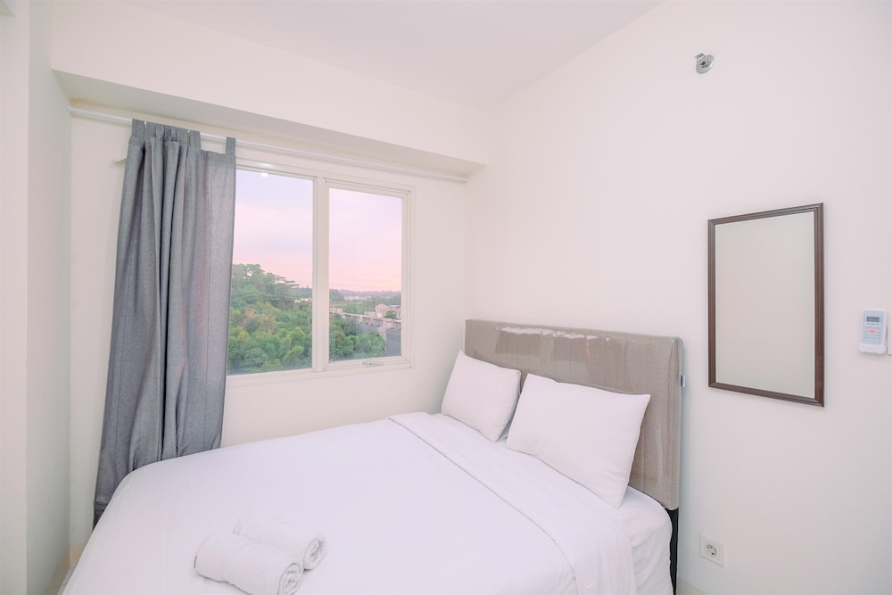 Cool and Warm 2BR at 7th Floor Podomoro Golf View Apartment