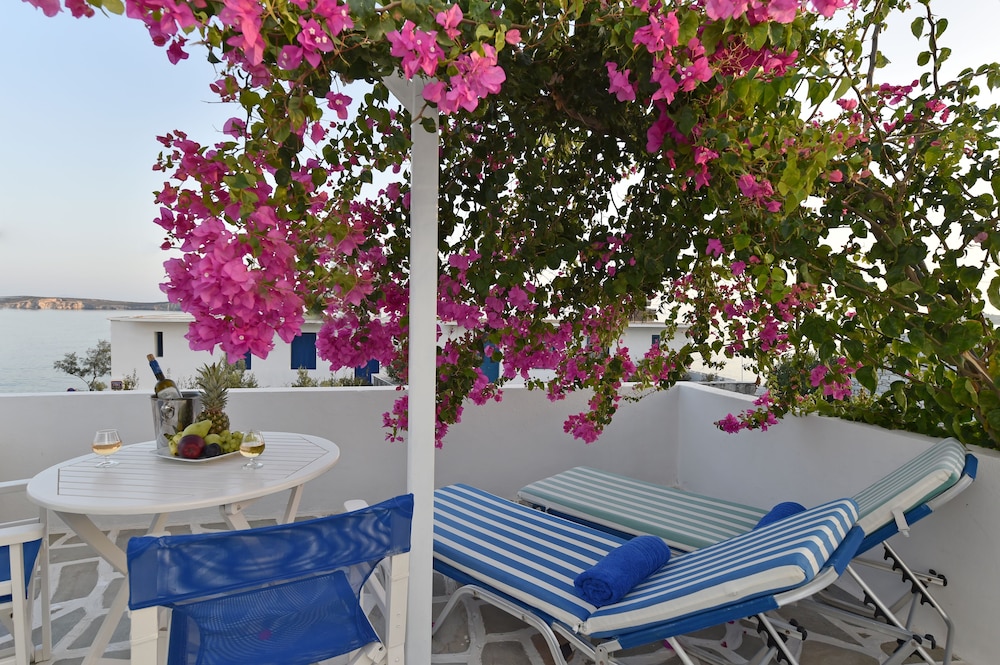 Tarsa Studios & Apartments view 2