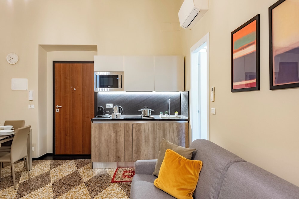Lovely Flat In Genova Historic Center Apartments