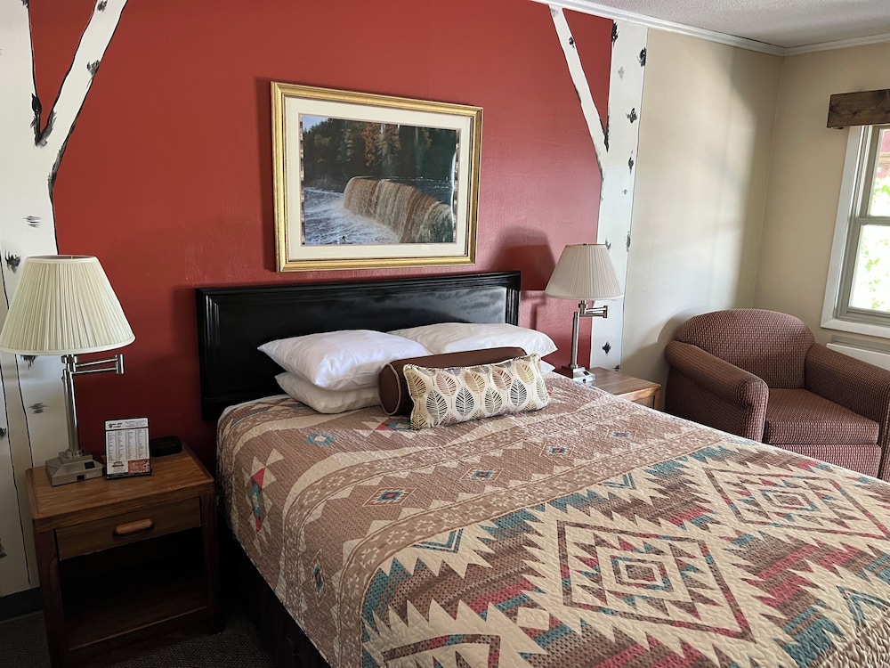 Cedar Hill Lodge