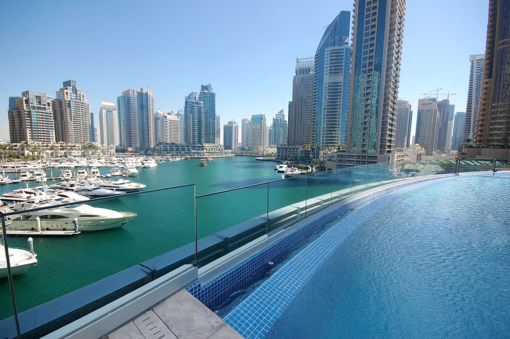 Kennedy Towers - Cayan Tower