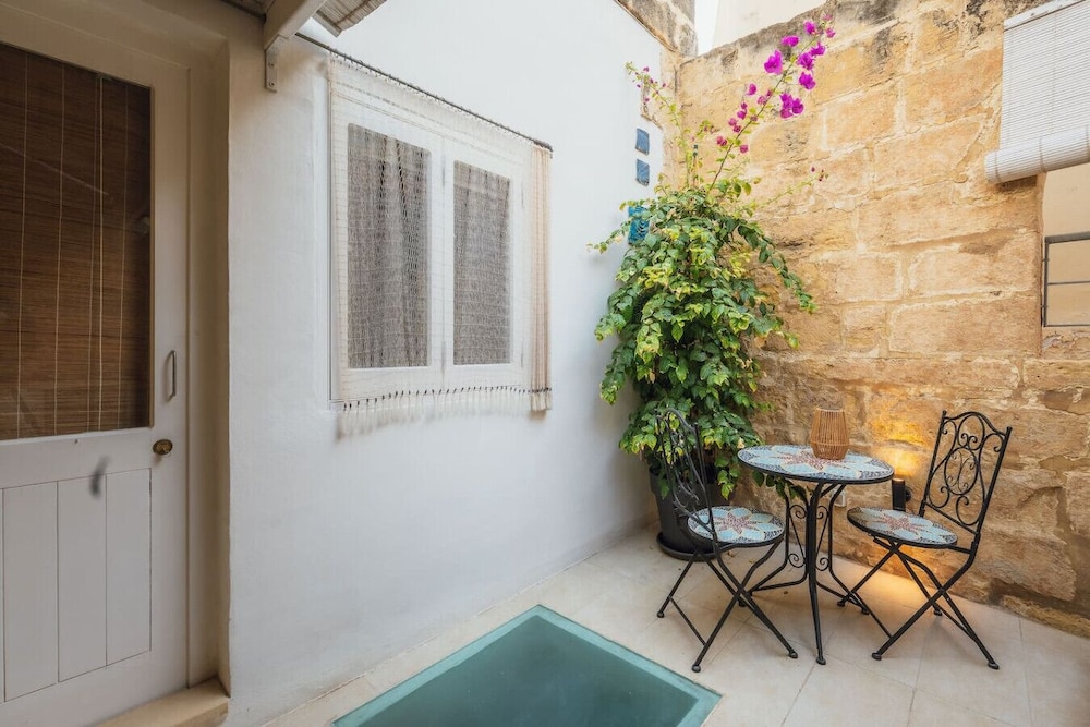 Traditional 500 Year old Gozitan Townhouse