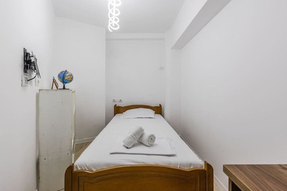 Spacious Stay in the Heart of Tirana
