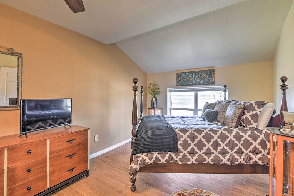 Charming Palmer Family Home on 5 Acres! view 4