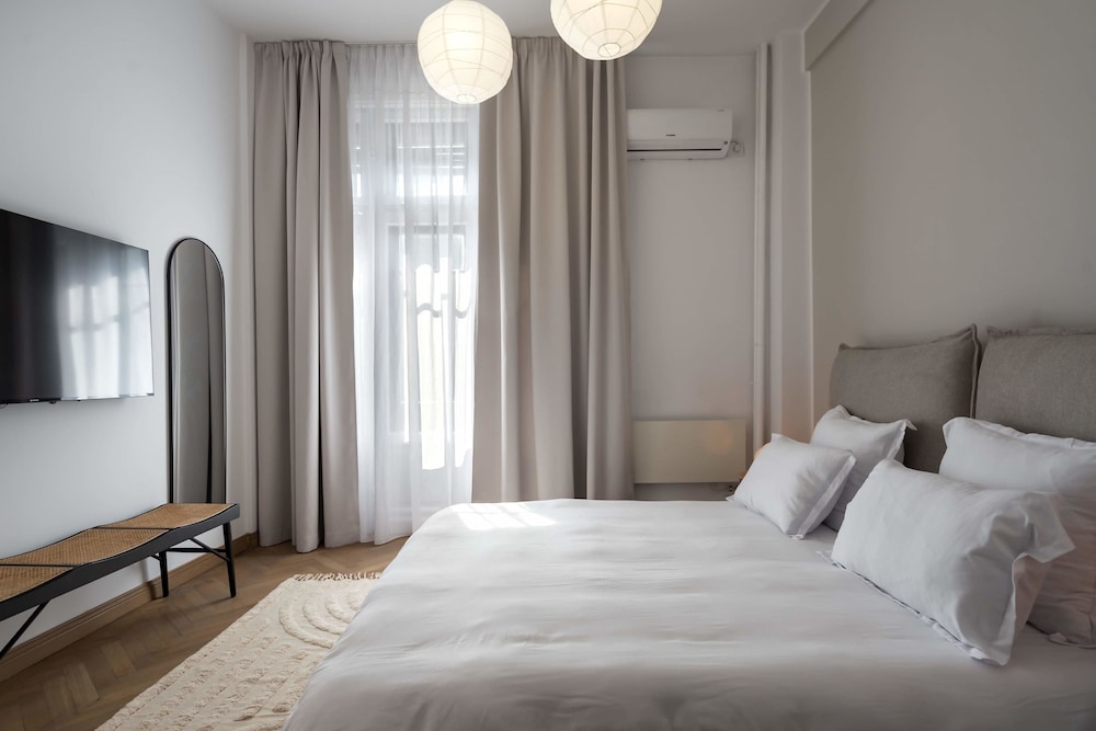 Stunning 3BR Apartment in Bucharest