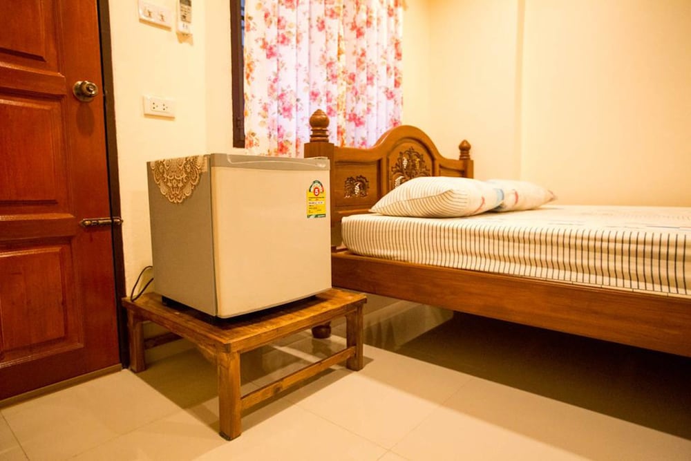 Suriyamanee House