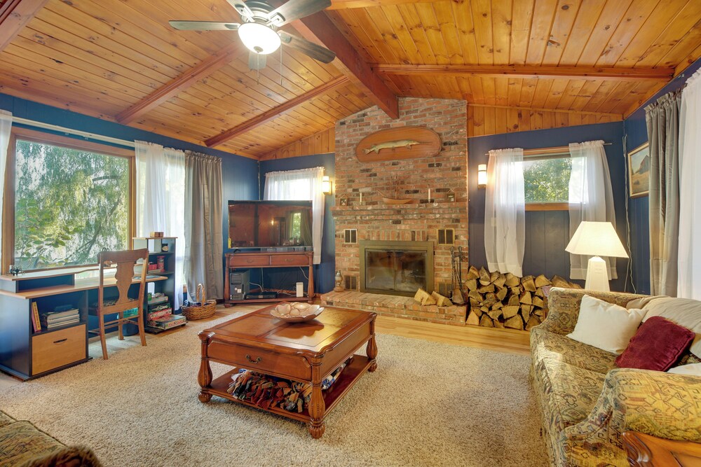 Waterfront Lake Champlain Home w/ Spacious Deck!