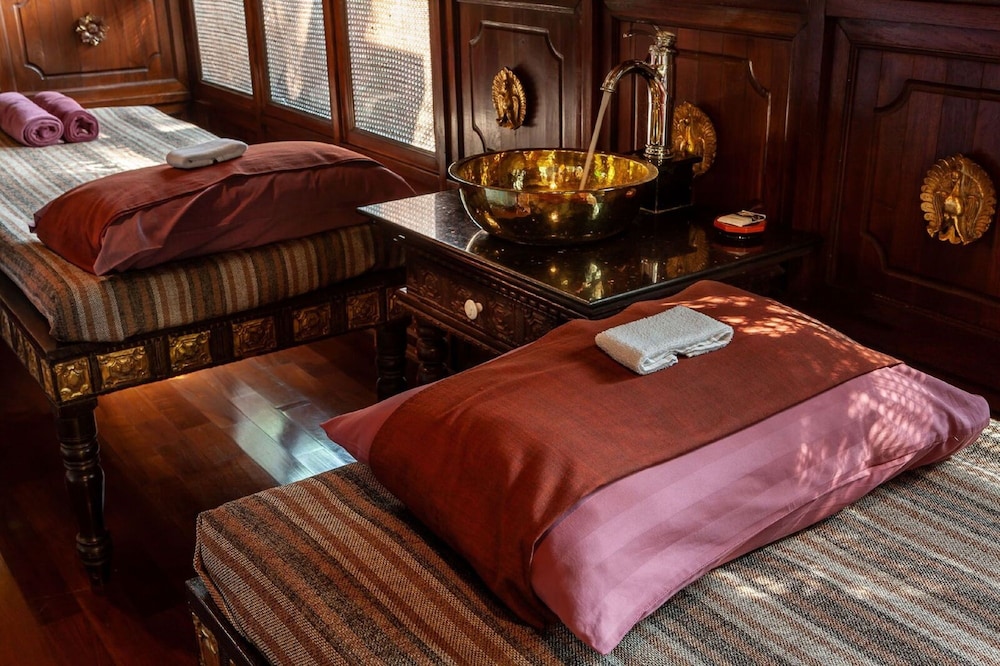 Mercure Mandalay Hill Resort