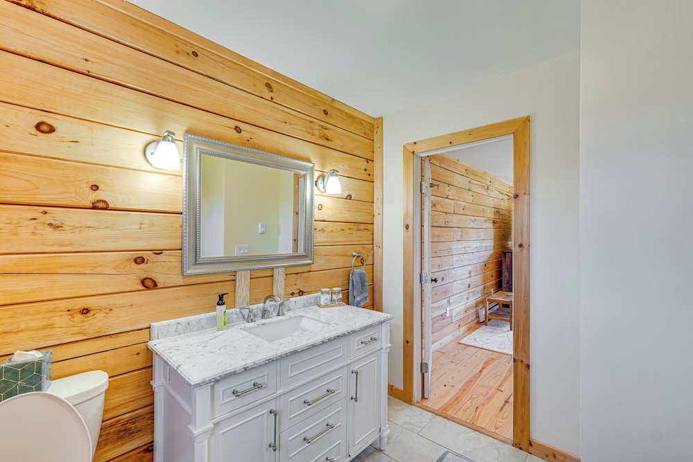 Cabin 4 Mi to Belleayre Mountain: Ski, Hike & Fish