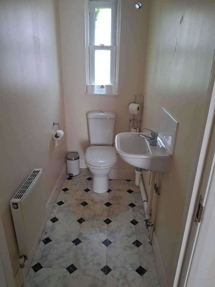 Charming London House With 3 Bedrooms