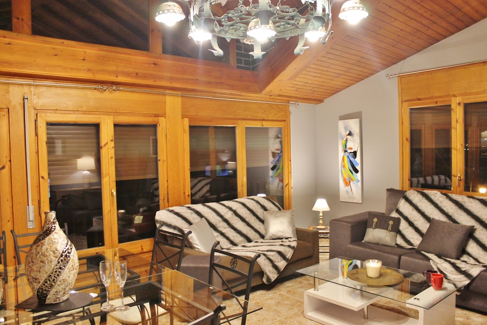AMPG Erts Bed and Breakfast