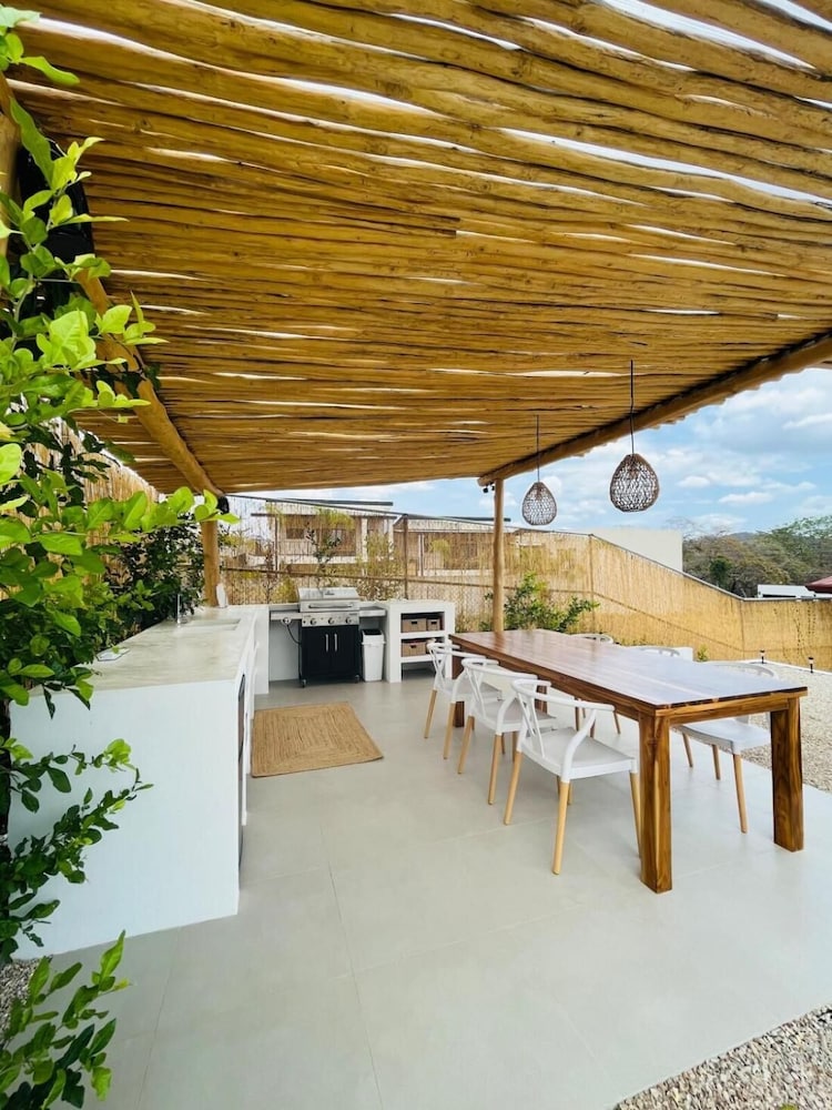 Casa Ophelia - 10 min Walk to the Beach