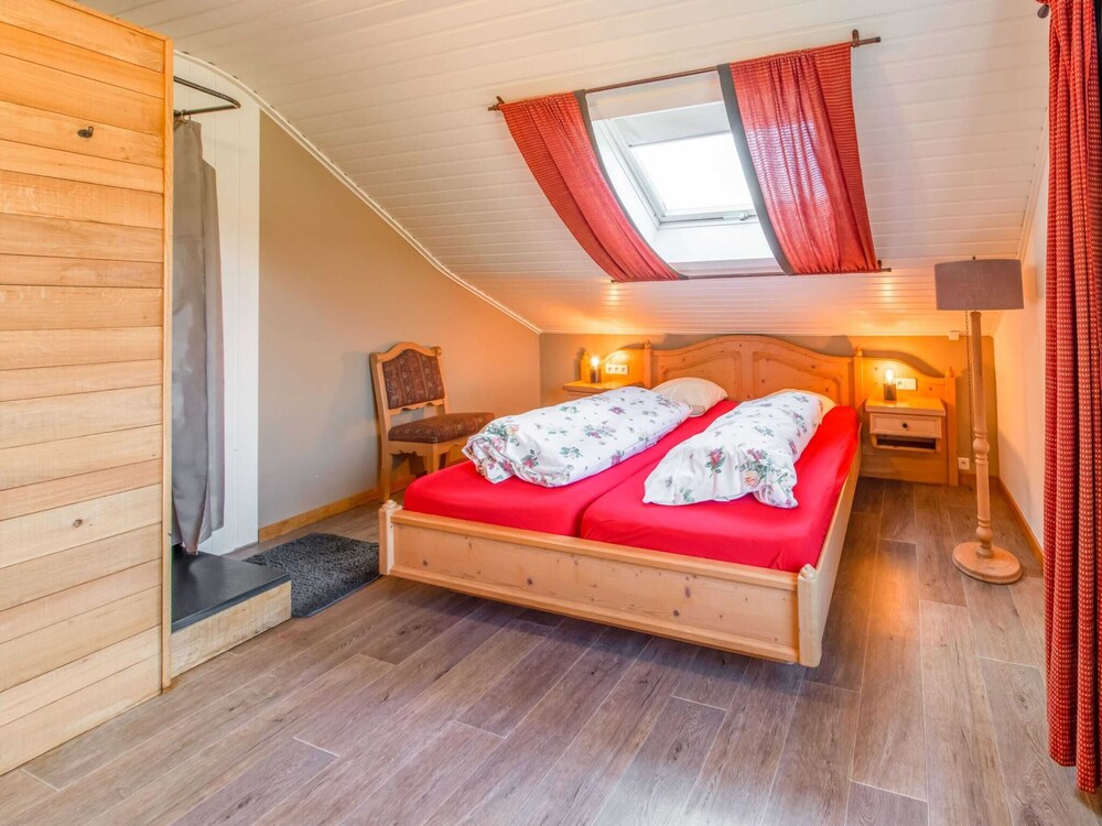 Luxurious House With Sauna in Bastogne view 3