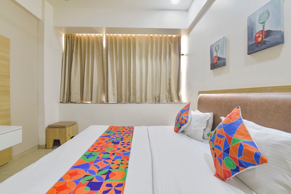 Fabhotel Soham Palace