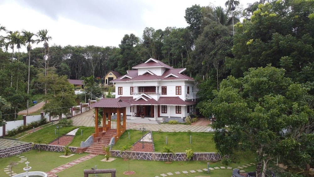 Tatvaura Resort Wayanad
