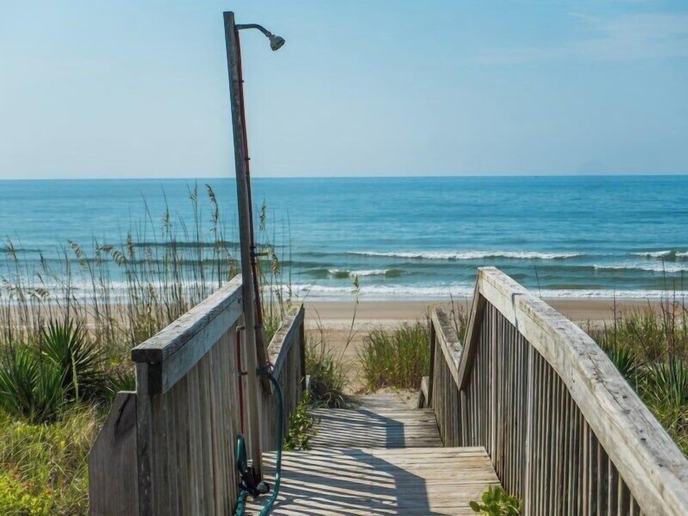 Polly's Place by Topsail Realty