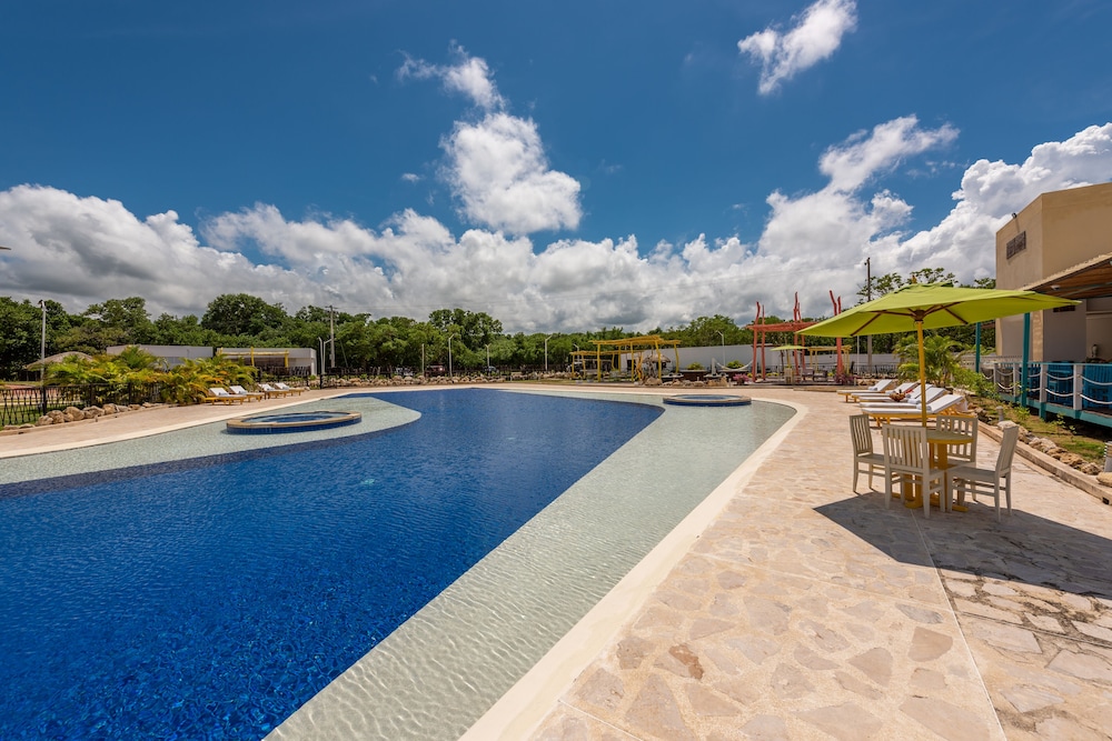 Santo Manglar Cartagena Spa Hotel