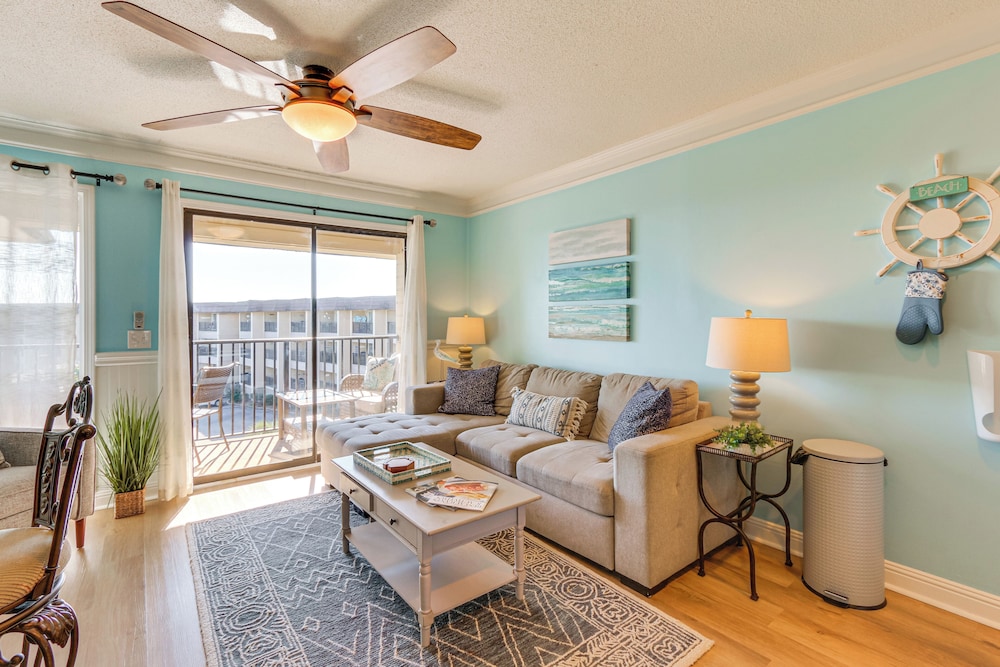 Pool & Folly Field Beach Access! HHI Resort Condo