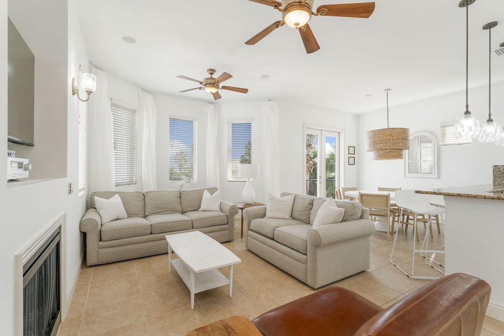 125 Twelfth Street - Laguna Beach view 2