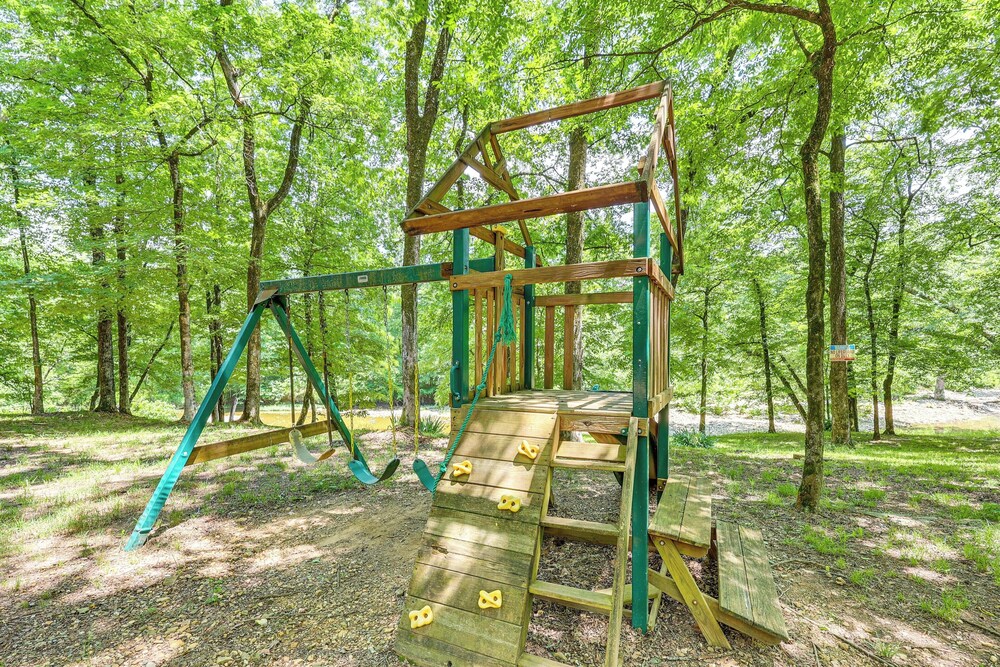 Cabin on 23 Acres w/ Creek Access in Broken Bow view 5