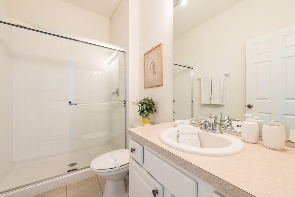 7BR Pool Home Emerald Island by SHV-8409