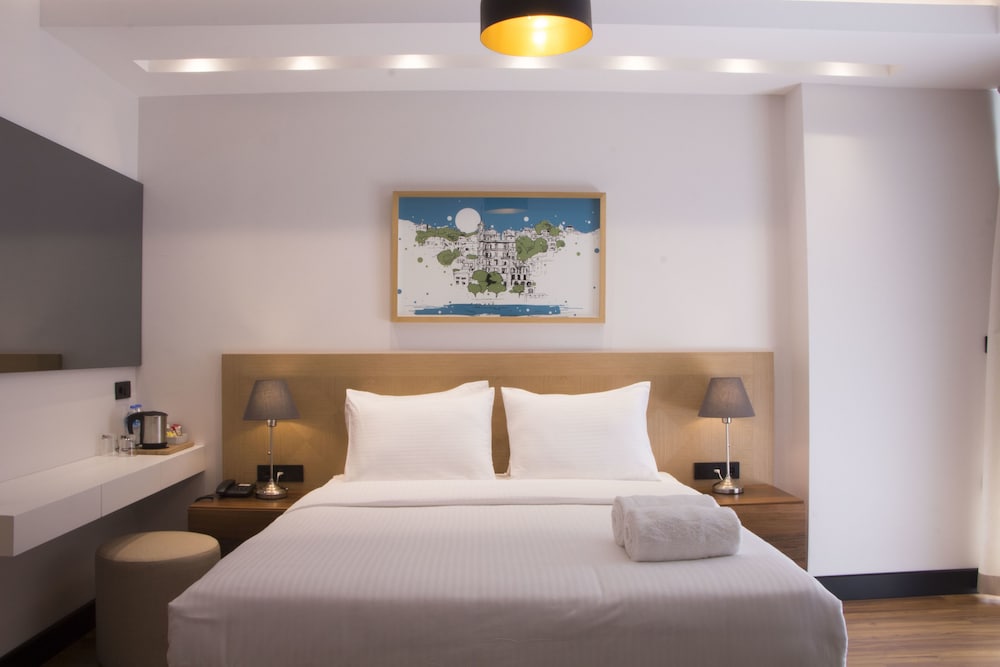 Four-G Hotel - Image 29