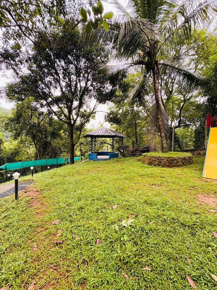 Vayalada Garden resort