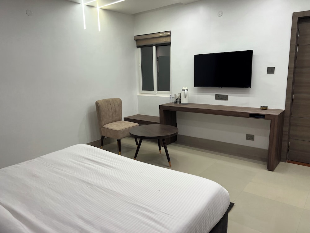Narang Hotel