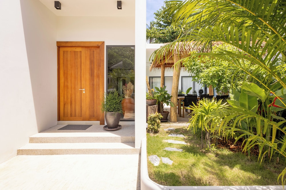 Barefoot Villas by Satori