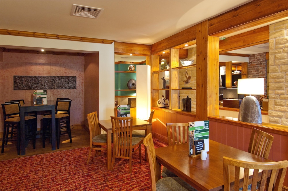 Premier Inn Cwmbran, photo 20