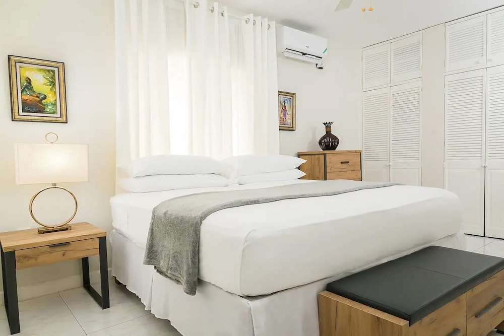 Pines Serenity Suites in Kingston 6