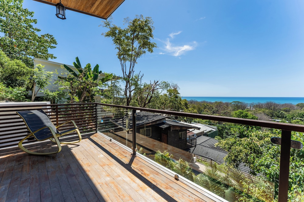 Sea View Paradise Retreat by Sea N' Rent
