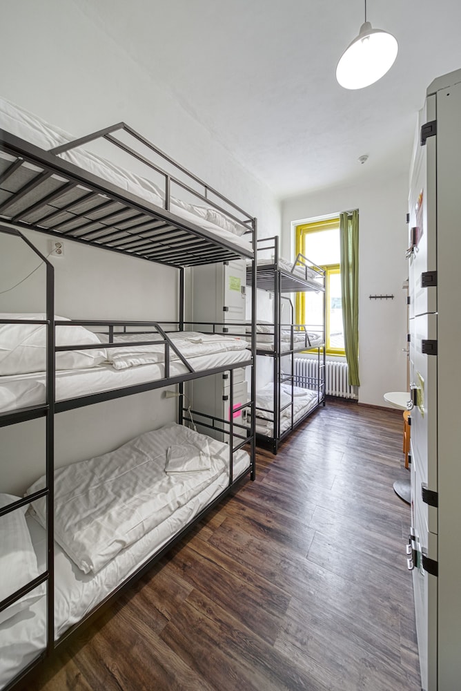 Hostel Orange